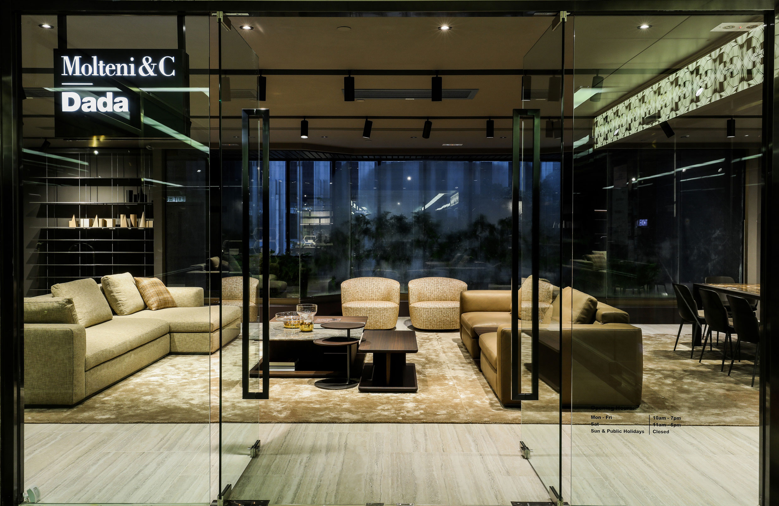 Molteni&C|Dada Flagship Store Italian designer furniture in Hong Kong