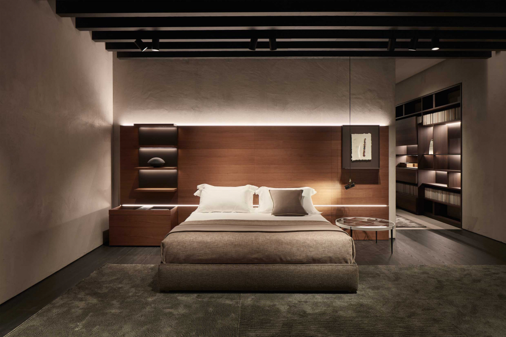 Molteni&C Ribbon bed by Vincent Van Duysen with D.555.1 small table by Gio Ponti 