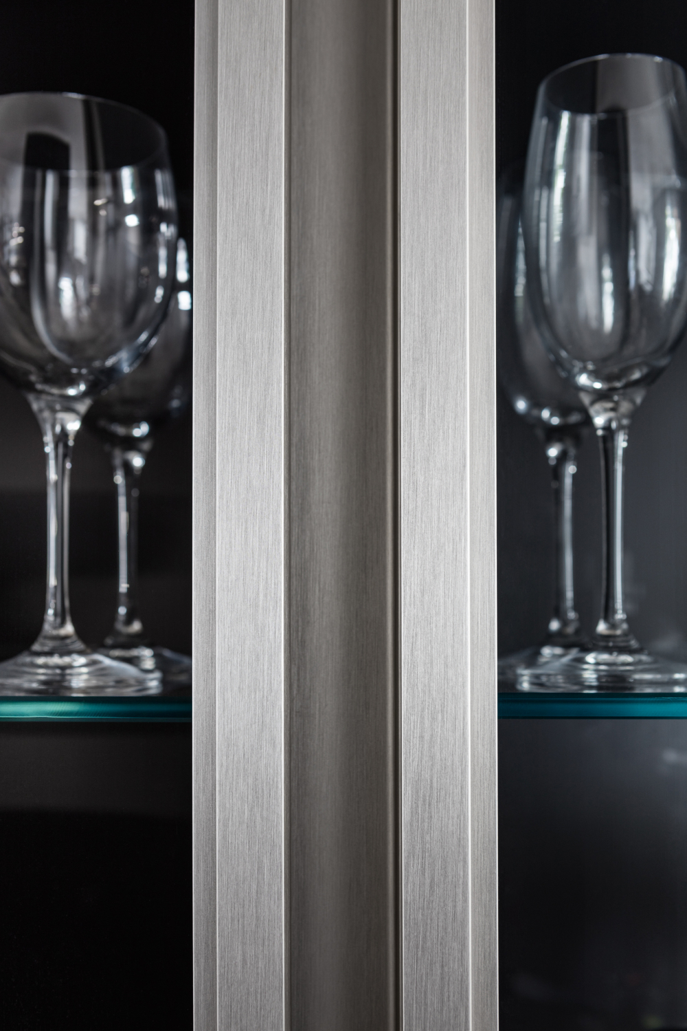 VVD glass columns Modern kitchen column Dada