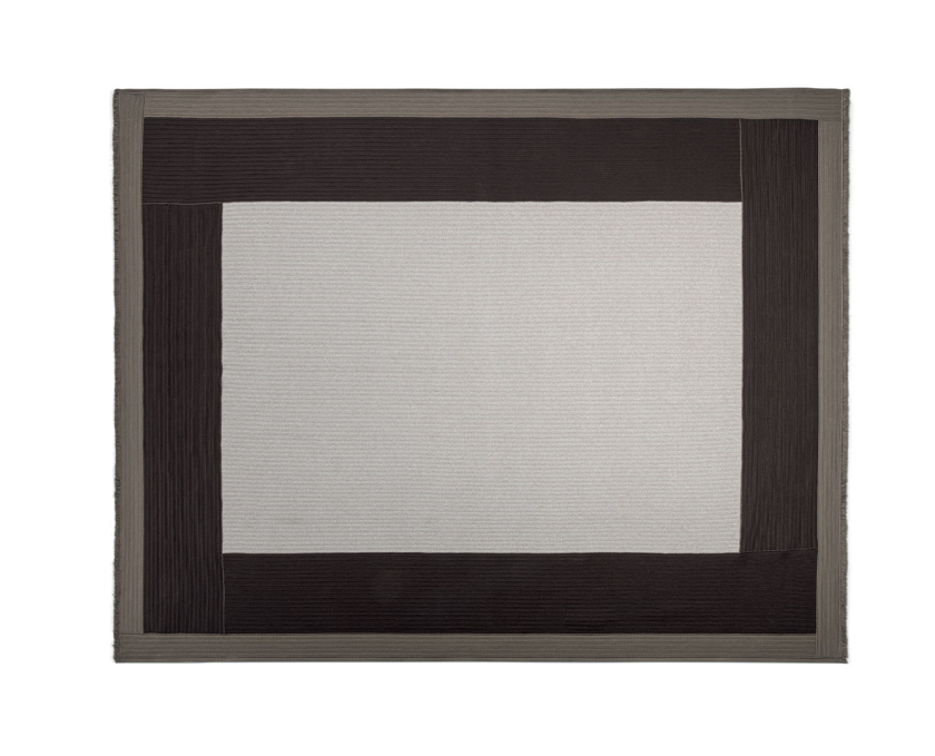 News Outdoor Collection