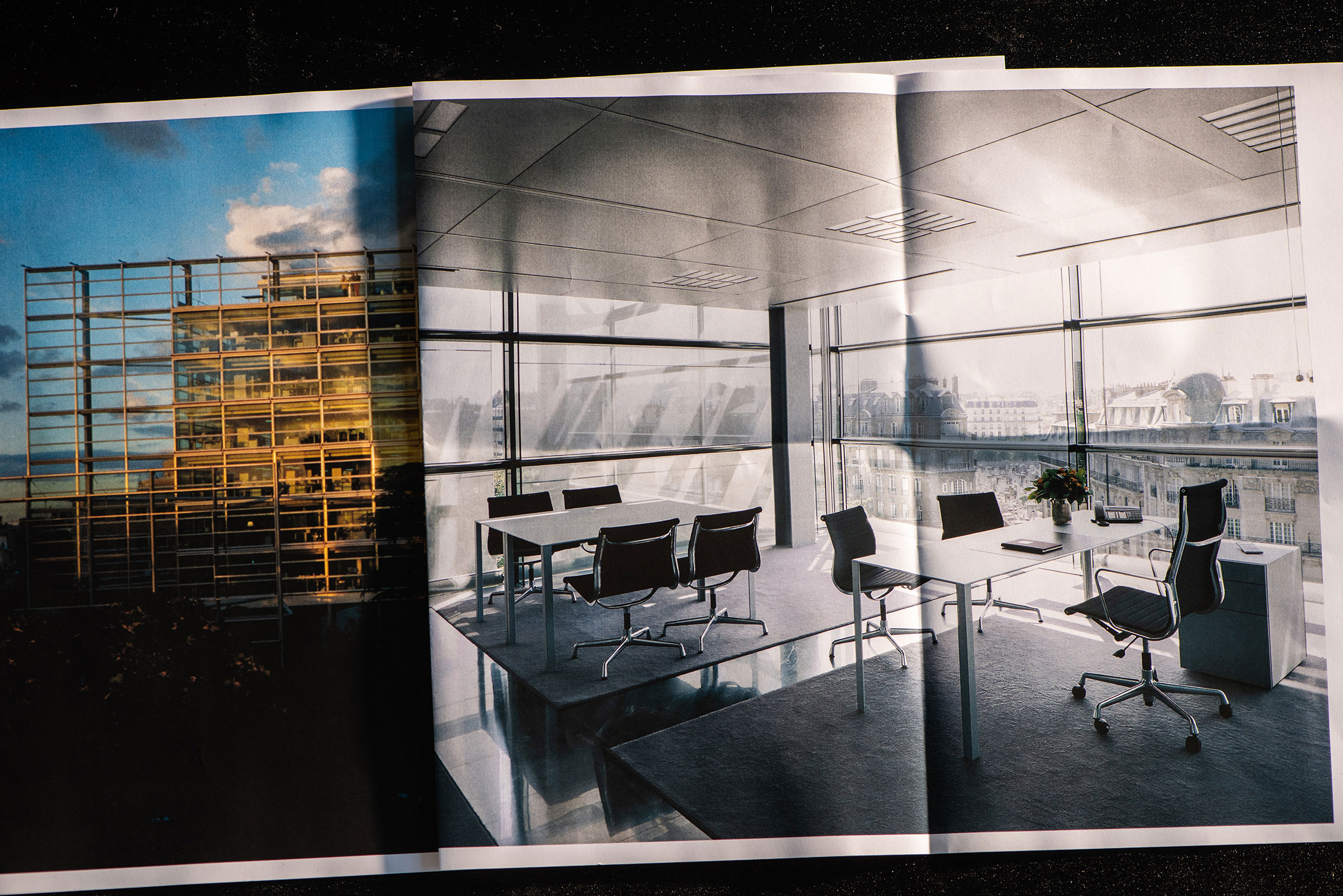 The Fondation Cartier in Paris featuring the Less table, both design by Jean Nouvel for UniFor. Ph. Jeff Burton, from Molteni Mondo by Rizzoli NY, 2024