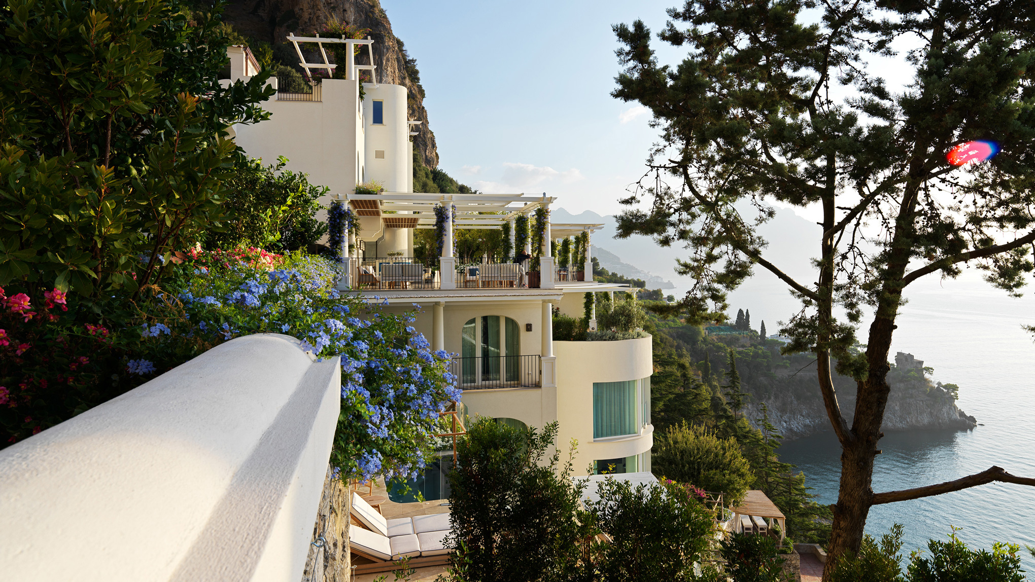 Mediterranean Living: Where Italian Design and Coastal Living Meet