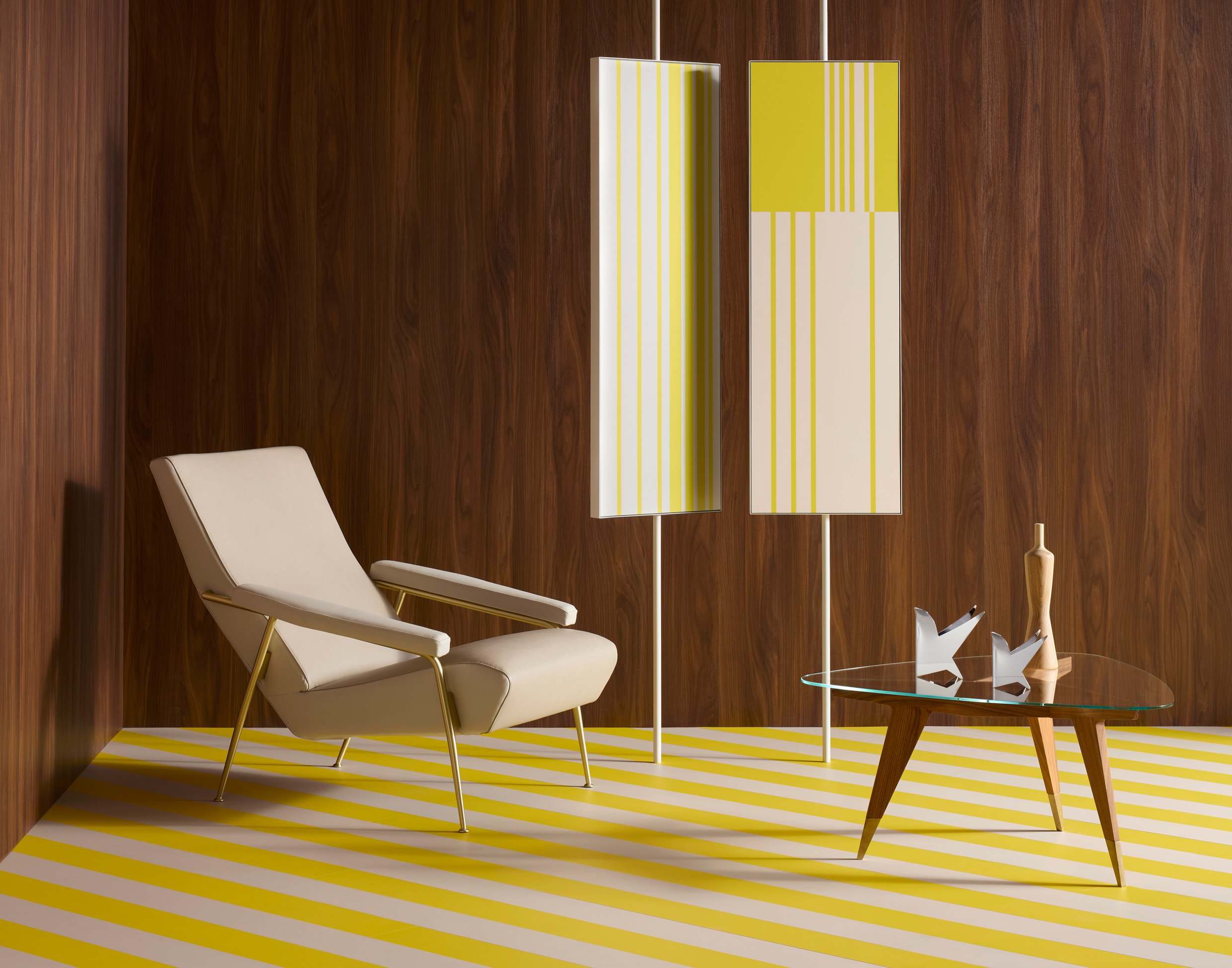 Colombo on D.552.2 | small table, design Gio Ponti, courtesy of Gio Ponti Archives, creative direction Elisa Ossino Studio, ph. Aaron Tilley