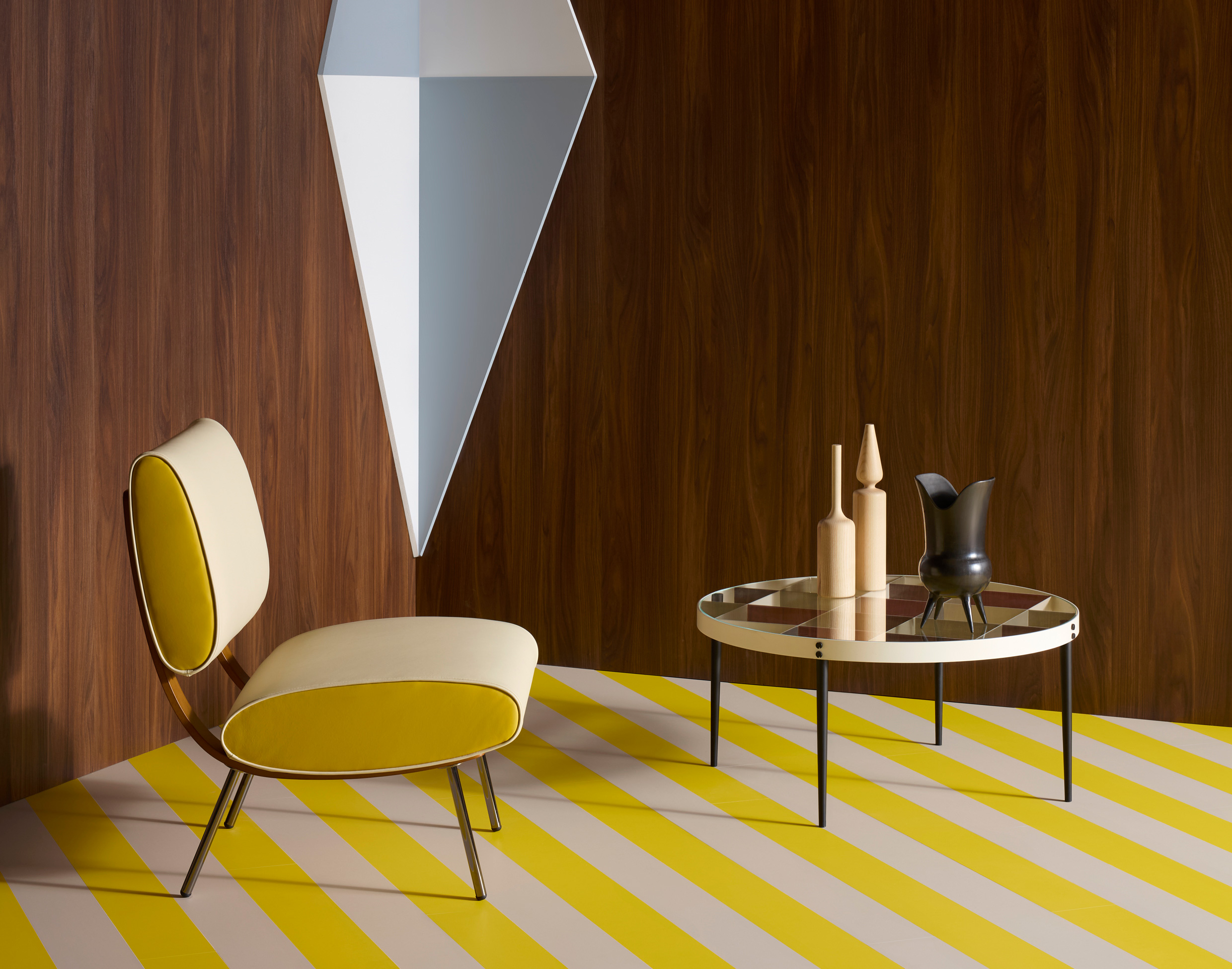 Bucchero on D.555.1 | small table, design Gio Ponti, courtesy of Gio Ponti Archives, creative direction Elisa Ossino Studio, ph. Aaron Tilley