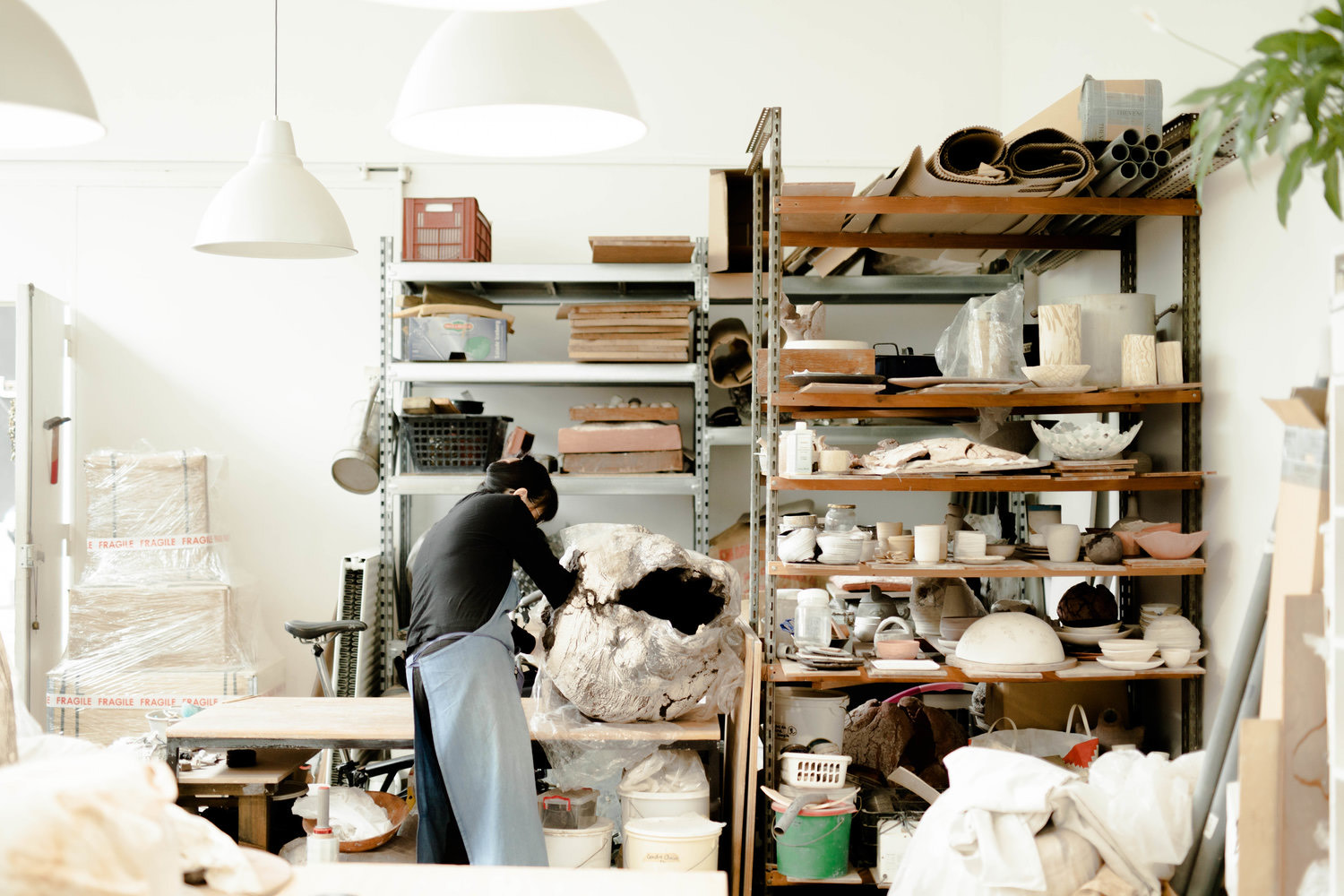 Yoshimi Futamura nel suo Studio | PH by Lindsay Cox