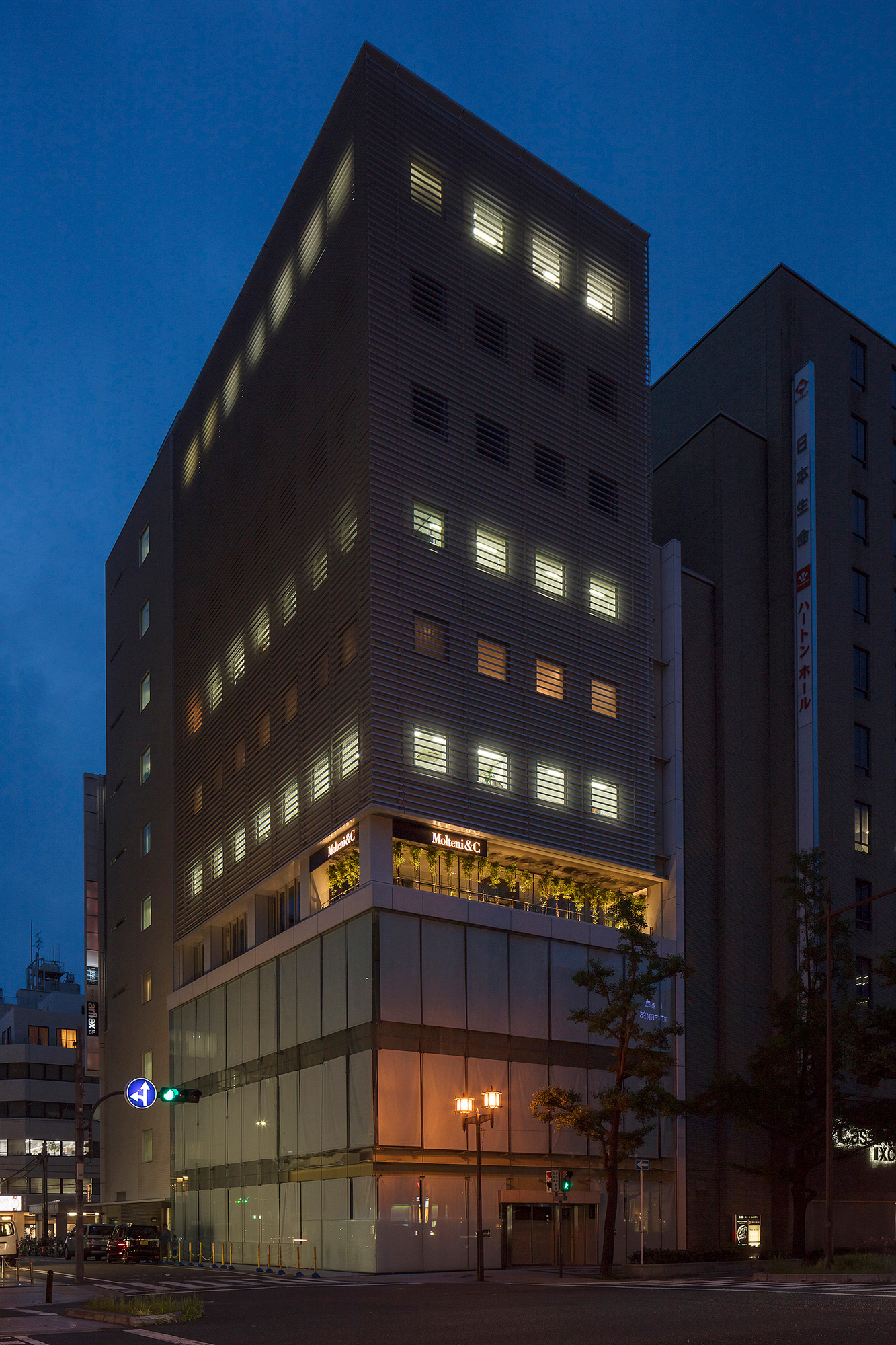 Molteni&C inaugurates flagship store in Osaka