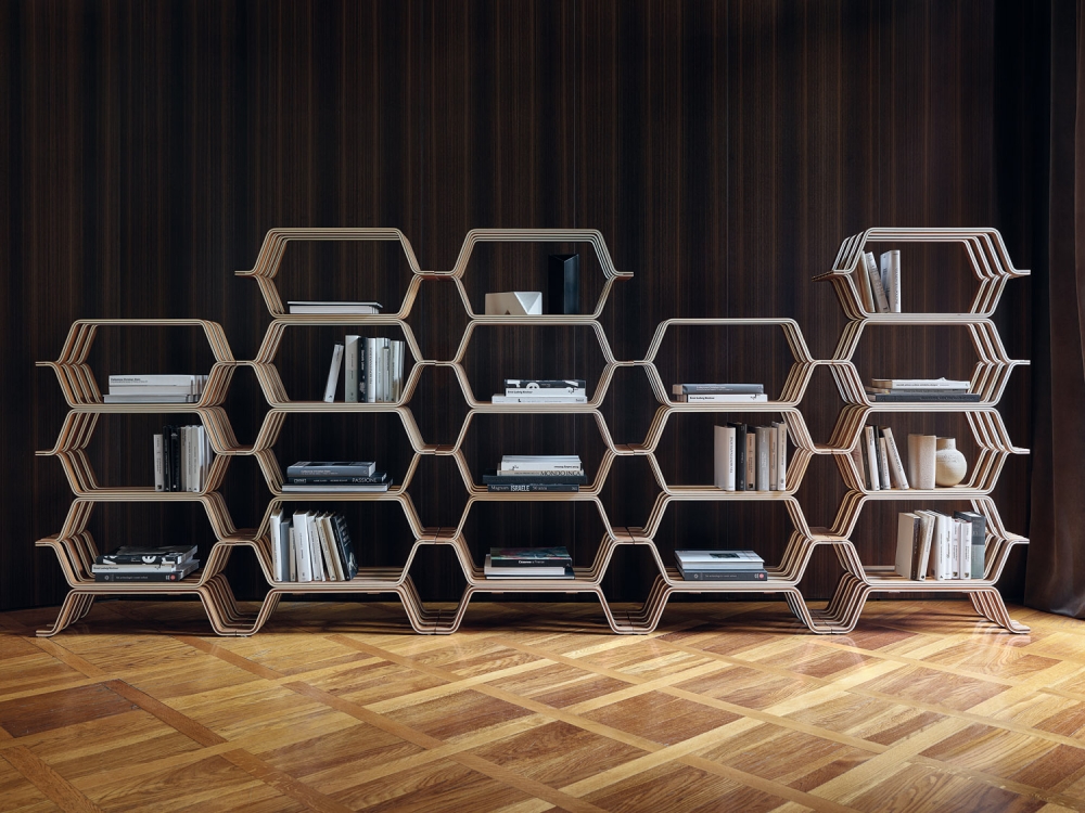 Classic design wooden bookshelf