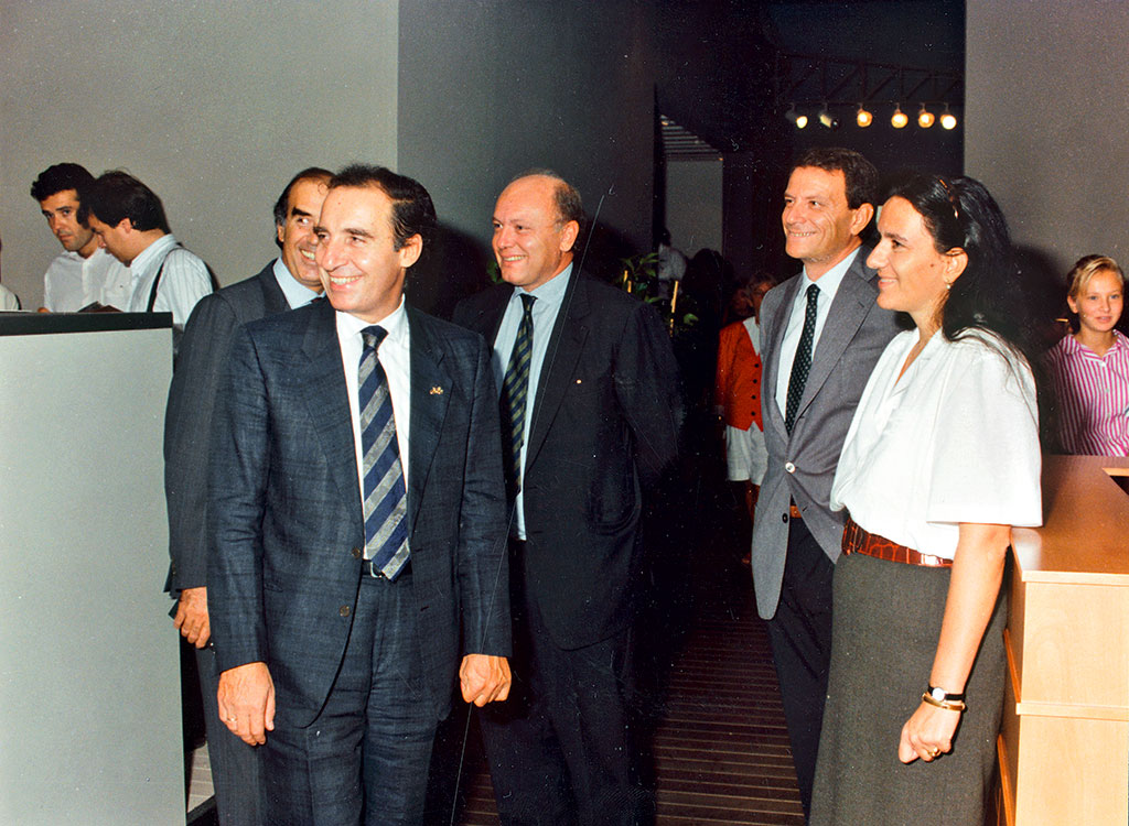 1988. Mariangela, Luigi e Carlo Molteni al Salone del Mobile